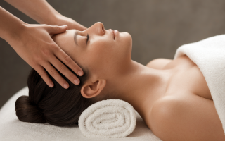 Le massage de la tête : une détente profonde en 30 minutes