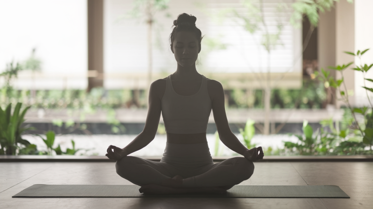 Padmasana Position : Comment Réussir la Posture du Lotus ?
