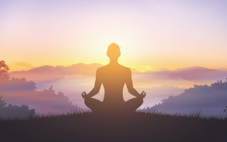 meditation-silhouette-lever-soleil-montagnes