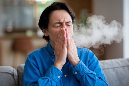 adulte-salon-moderne-remede-naturel