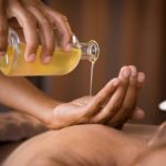 Massage thaïlandais à Paris : un voyage au cœur du Nuad Thai